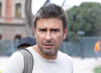 Di Battista “Sto meglio e finalmente sono a casa”
