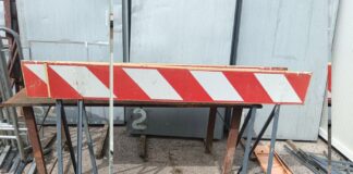 Schivenoglia: ladri senza senso, rubata segnaletica stradale