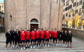 Basket serie B Interregionale – Stings, passerella in centro tra l’entusiasmo dei tifosi. Stasera ultimo test a Piacenza