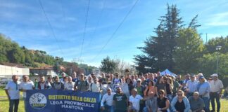Pontida, un ulivo per Bossi e Salvini “passa” la prova dei suoi