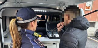 Ciclista ubriaco denunciato: tasso alcolemico cinque volte oltre il limite