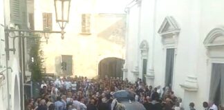 Castel Goffredo: l’ultimo saluto al 35enne Marco Bianchini con la musica dei Daft Punk