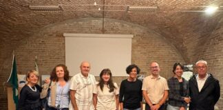 Grandi carnivori, tra scienza e paure: la lezione dello zoologo Filippo Zibordi