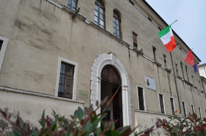 01_facciata-municipio