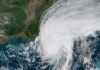 Usa, l’uragano Isaia raggiunge le coste della Florida. Venti a 165 km/h
