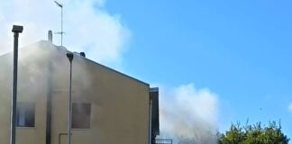 Sette persone intossicate nell’incendio di un appartamento in via Bellonci