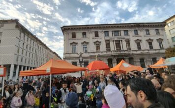 In migliaia per la Festa delle Lumere