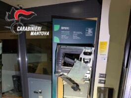 Boato nella notte, assalto esplosivo alla Bper: rubati 40mila euro