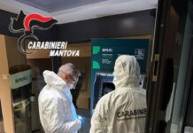 Notte di assalti e spaccate nel Mantovano: colpo da 40mila euro alla Bper, falliti altri due blitz a Viadana