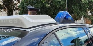Fuochi d’artificio sul tetto del condominio: due 17enni denunciati dai Carabinieri