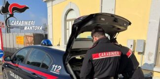 Cocaina in auto pronta per lo spaccio: denunciati due giovani a Castiglione