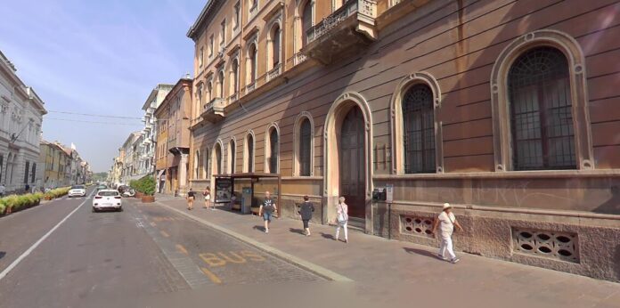 fermata-autobus-corso-vittorio-emanuele