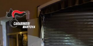 Tentativo di spaccata in una gioielleria di Roverbella