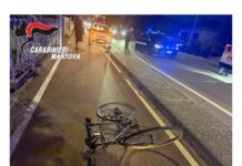 Goito, auto contro bicicletta: ferito un 66enne