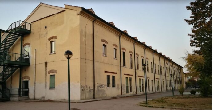 scuola-sacchi_4176560